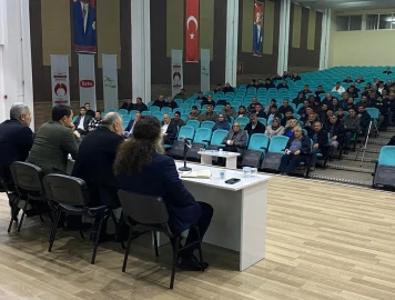 Konya'da Tarımın Geleceği İ&ccedil;in Akademi ve Sanayi El Ele: Beyşehir'de &Ccedil;ift&ccedil;i Buluşması