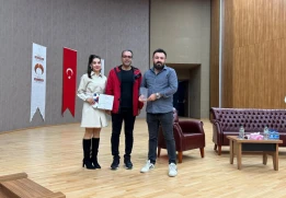 Tmmob İç Mimarlar Odası Konya Şube Başkanı İsmail Malçok, İç Mimarlık Bölümü Öğrencileri İle Buluştu