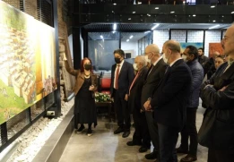 &Uuml;niversitemiz ve Necmettin Erbakan &Uuml;niversitesi İşbirliğinde d&uuml;zenlenen &lsquo;&rsquo;Ge&ccedil;mişten Geleceğe &Ccedil;atalh&ouml;y&uuml;k&rsquo;&rsquo; Resim yarışmasında &ouml;d&uuml;l t&ouml;reni yapıldı