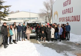 &Uuml;niversitemiz ve &Ouml;ğrenci Toplulukları Koordinasyonunda Toplanan Yardım Malzemeleri Deprem B&ouml;lgesindeki Vatandaşlarımıza İletilmek &Uuml;zere İlgili Birimlere Teslim Edildi