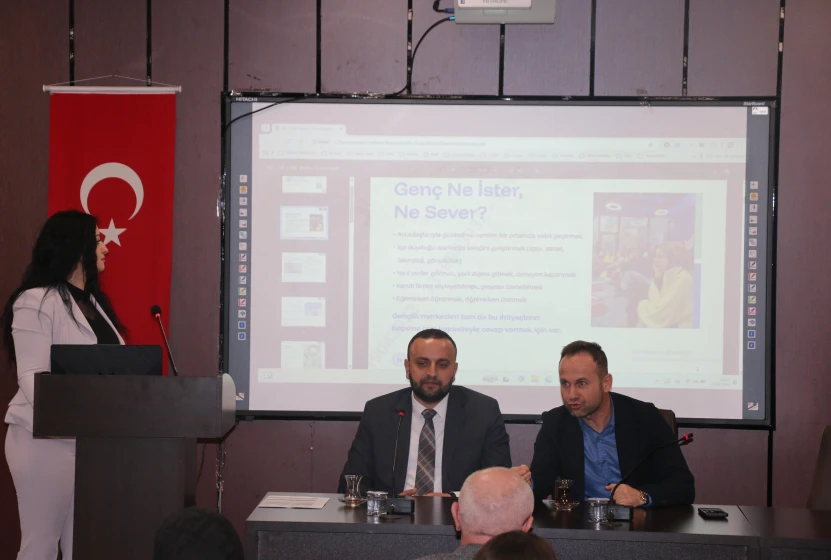 Konya Gen&ccedil;lik Hizmetleri Genel M&uuml;d&uuml;rl&uuml;ğ&uuml; Projeleri ile İlgili S&ouml;yleşi Programı Ger&ccedil;ekleştirildi