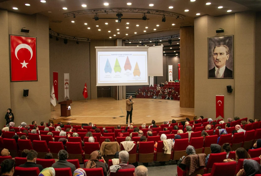 Konya&rsquo;da Psikolojik Danışmanlara Mesleki Gelişim G&uuml;nleri Yoğun İlgi G&ouml;rd&uuml;