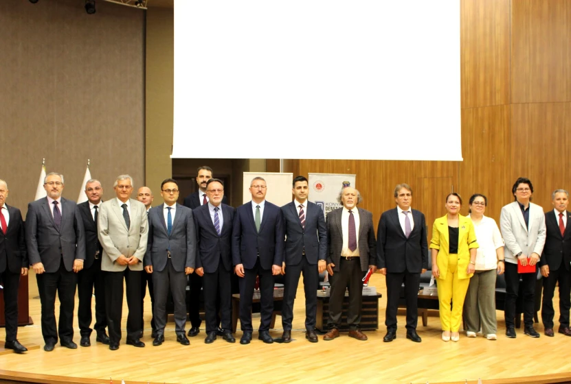 Üniversitemizde "İyileşme Aile ile Başlar: Denetimli Serbestlikte Ailenin Dönüştürücü Gücü" Paneli Gerçekleştirildi