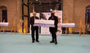 &Uuml;niversitemiz ve Necmettin Erbakan &Uuml;niversitesi İşbirliğinde d&uuml;zenlenen &lsquo;&rsquo;Ge&ccedil;mişten Geleceğe &Ccedil;atalh&ouml;y&uuml;k&rsquo;&rsquo; Resim yarışmasında &ouml;d&uuml;l t&ouml;reni yapıldı