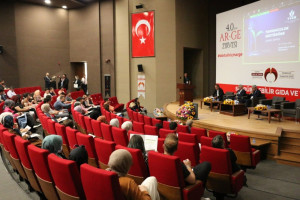 &Uuml;niversite, Sanayi ve Kamu Temsilcileri &Uuml;niversitemizde D&uuml;zenlenen 4.0 İ&ccedil;in Ar-Ge Zirvesinde Buluştu