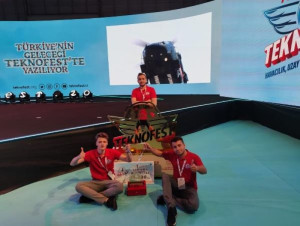 Mezun &Ouml;ğrencilerimiz T&Uuml;BİTAK 1512 Teknogirişim Sermaye Desteği Alarak Şirket Kurmaya Hak Kazandı