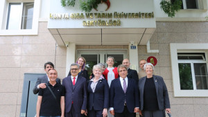 Amerika Arkansas Tech Üniversitesi Rektörü Prof. Dr. Robbin E.Bowen ve beraberindeki Heyet Rektörümüz Prof. Dr. Erol Turan’ı Makamında Ziyaret Etti