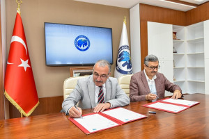 Karamanoğlu Mehmetbey Üniversitesi (KMÜ) ile Türkiye Merkez Laboratuvarlar Ağı (TCL-NETWORK) İş Birliği Protokolü İmzalandı