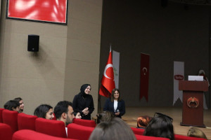 Üniversitemizde Kadına Yönelik Şiddetin ve Erken Yaşta Evliliklerin Önlenmesi Konulu Seminer Gerçekleştirildi