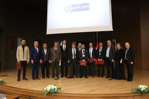 Konya Gıda ve Tarım Üniversitesi, Tarımda Dijital Teknolojiler Zirvesine Ev Sahipliği Yaptı !