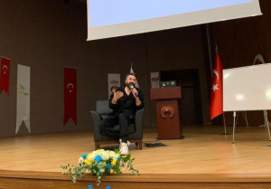 Uzm. Psk. Dan. Selçuk Duman, "Ona Neden Aşıksın" Başlıklı Sunumu ile Seminer Gerçekleştirdi 