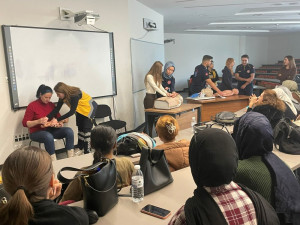 Psikoloji Bölümü 1. sınıf Öğrencilerine "Temel İlk Yardım Eğitimi" Düzenlendi