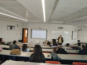 "Erken Dönem Çocukluk Yaşantılarının Beyin Mimarisine Etkisi: Gelişimsel ve Nörobilimsel Bir Bakış" Adlı Seminer Gerçekleşti