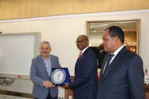 Zimbabwe Cumhuriyeti Arazi, Tarım, Balıkçılık, Su ve Kırsal Kalkınma Bakanı Sayın Dr. Anxious Jongwe MASUKA ve Beraberindeki Heyetten Üniversitemize Ziyaret