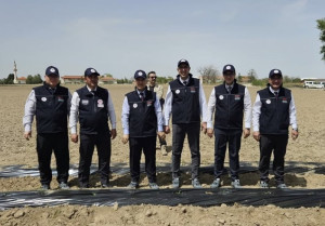 Konya Denetimli Serbestlik Müdürlüğü Tarımla Terapi Projesi Kapsamında Fide Dikim Etkinliği Düzenlendi