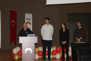 Bilgisayar M&uuml;hendisliği B&ouml;l&uuml;m&uuml;nde Geleneksel Mezun-&Ouml;ğrenci Buluşması Ger&ccedil;ekleştirildi