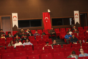 Y&ouml;netim Bilişim Sistemleri B&ouml;l&uuml;m&uuml; Kariyer Etkinliği kapsamında &ldquo;Siber G&uuml;venlikte Sıfırdan Uzmanlığa&rdquo; s&ouml;yleşisi ger&ccedil;ekleştirilmiştir