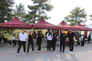 Kamp&uuml;ste Festival Havası &Ouml;ğrenci Toplulukları Bir Araya Geldi!