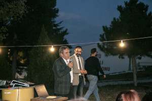 Kamp&uuml;ste A&ccedil;ık Hava Sineması Keyfi!
