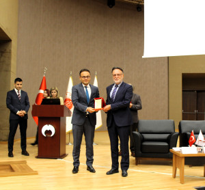 Üniversitemizde "İyileşme Aile ile Başlar: Denetimli Serbestlikte Ailenin Dönüştürücü Gücü" Paneli Gerçekleştirildi