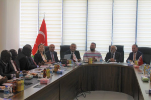 &Uuml;niversitemizde &Ccedil;ok Sayıda &Uuml;lkeden Temsilcilerin Katılımıyla Uluslararası İşbirliği Olanaklarının Değerlendirilmesi Amacıyla Toplantı D&uuml;zenlendi