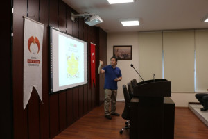 Kariyer Merkezimiz ve Sosyal ve Beşeri Bilimler Fakültemizin Birlikte Düzenlediği “Sen de Başarabilirsin” Semineri Gerçekleştirildi