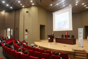 Üniversitemiz ve Karamanoğlu Mehmetbey Üniversitesi Ev Sahipliğinde, Michigan State Üniversitesi İşbirliği ile Gıda Biyoteknolojisi Sempozyumu Gerçekleştirildi