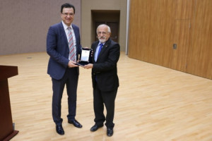 KGTÜ Düşünce Sanat ve Kariyer Topluluğu Tarafından Organize Edilen ve KGTÜ Kariyer Merkezi Tarafından Desteklenen, “Başarılı Kariyer Yolculuğu / Kariyerinizi Yön Vermeye Başlarken Dikkat Edilmesi Gereken Kriterler” Başlıklı Seminer Gerçekleştirildi 