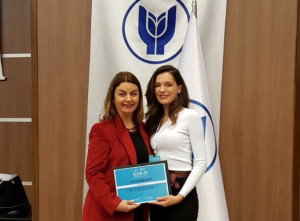 İ&ccedil; Mimarlık B&ouml;l&uuml;m&uuml; Araştırma G&ouml;revlimiz G&ouml;k&ccedil;e Onur, &ldquo;İ&Ccedil;LİS-III (İ&ccedil; Mimarlık Lisans&uuml;st&uuml; &Ccedil;alışmalar Sempozyumu-III)&rdquo; Etkinliğine Katıldı 