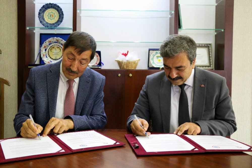 Üniversitemiz ile Sivas Bilim ve Teknoloji Üniversitesi Arasında İşbirliği Protokolü İmzalandı