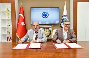 Karamanoğlu Mehmetbey Üniversitesi (KMÜ) ile Türkiye Merkez Laboratuvarlar Ağı (TCL-NETWORK) İş Birliği Protokolü İmzalandı