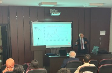 Kıdemli Ekonomist Doç. Dr. Cihan Yalçın Üniversitemizde Seminer Gerçekleştirdi
