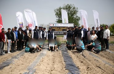 Üniversitemizde, Konya Denetimli Serbestlik Müdürlüğü Tarımla Terapi Projesi Kapsamında Fide Dikim Etkinliği Düzenlendi